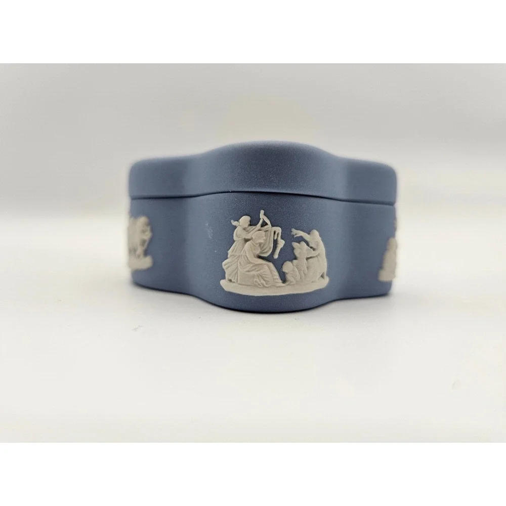 Vtg Wedgwood Blue Jasperware Star Shape Trinket Box, Goddesses w/Pegasus